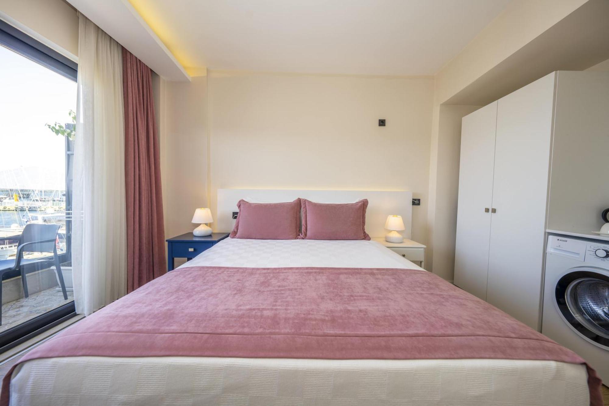Ece Marina Suites Фетхие Экстерьер фото